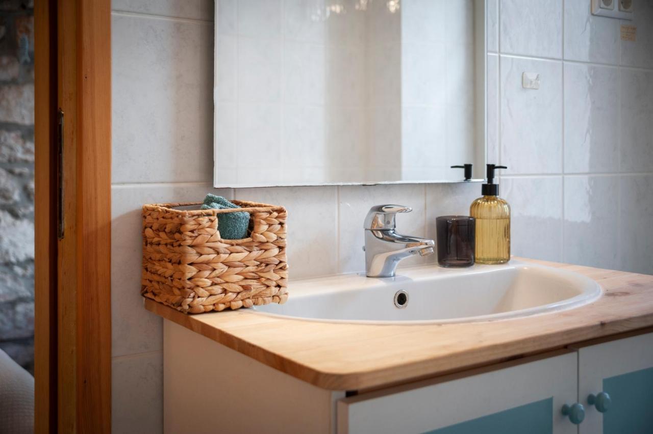 Revera Rooms 로비니 외부 사진