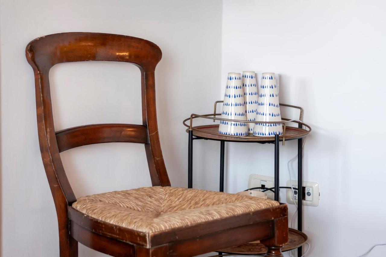 Revera Rooms 로비니 외부 사진